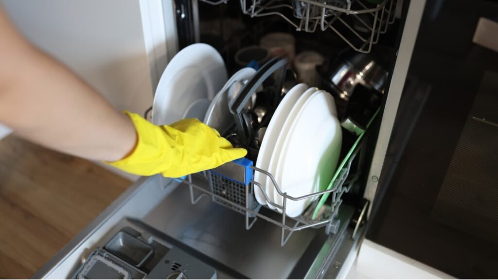 Is There Any Substitute for Dishwasher Detergent for Sparkling Results_2